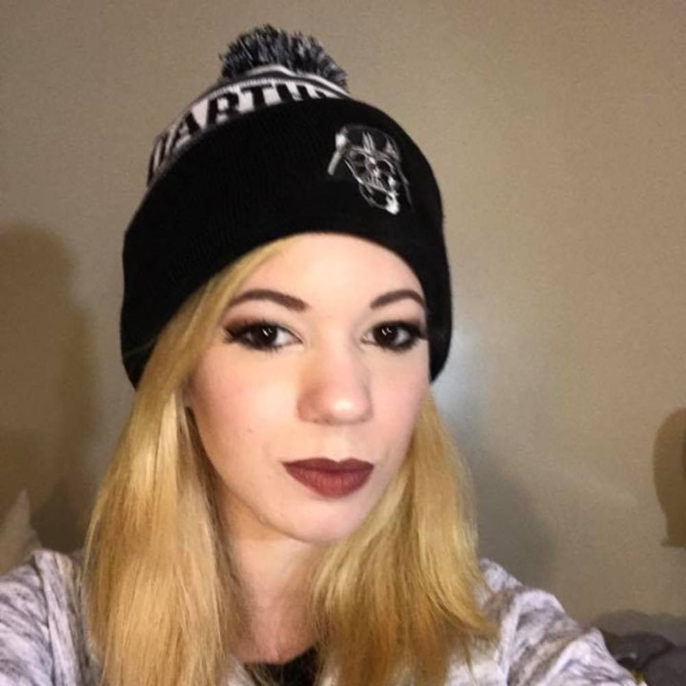 Meet your Posher, Elle